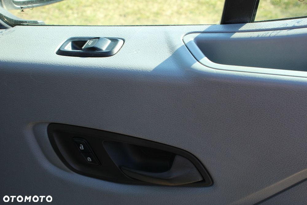 Ford Transit - 16
