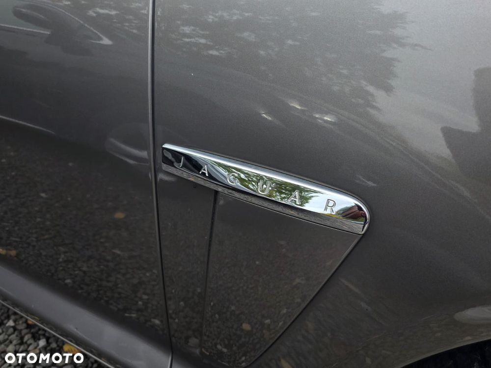 Jaguar XF 3.0 V6 D Luxury - 20