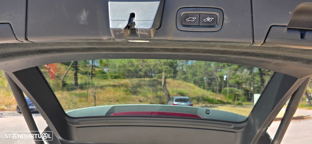 Volvo V90 Cross Country 2.0 D4 Pro AWD Geartronic - 19