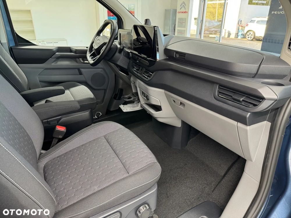 Ford Tourneo Custom 2.0 EcoBlue 320 L2 Titanium - 32