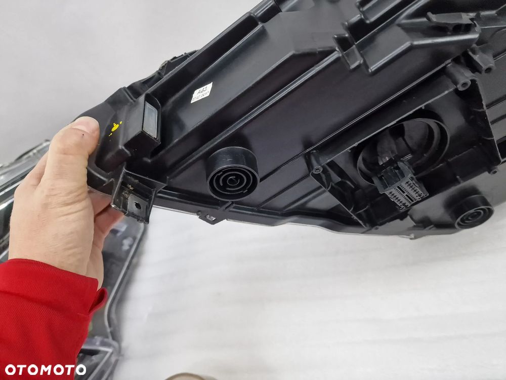 SEAT ATECA 576 16- PRAWA LAMPA PRZEDNIA PRZÓD FULL LED , NR 576941008D , NR AUKCJI LA366 - 16