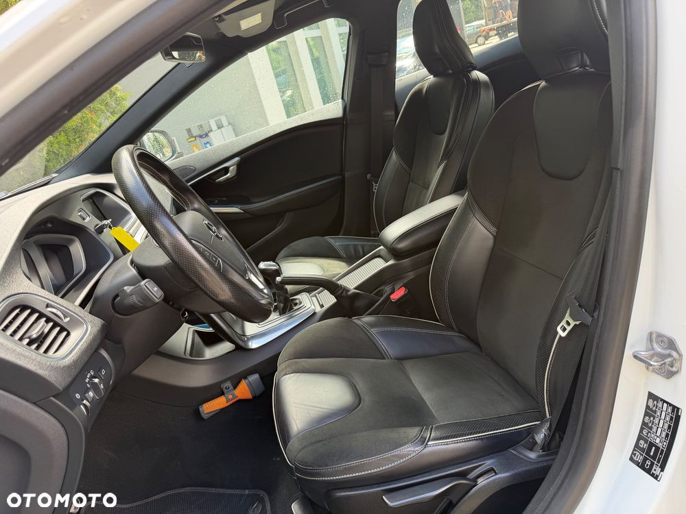 Volvo V40 D2 RDesign - 11