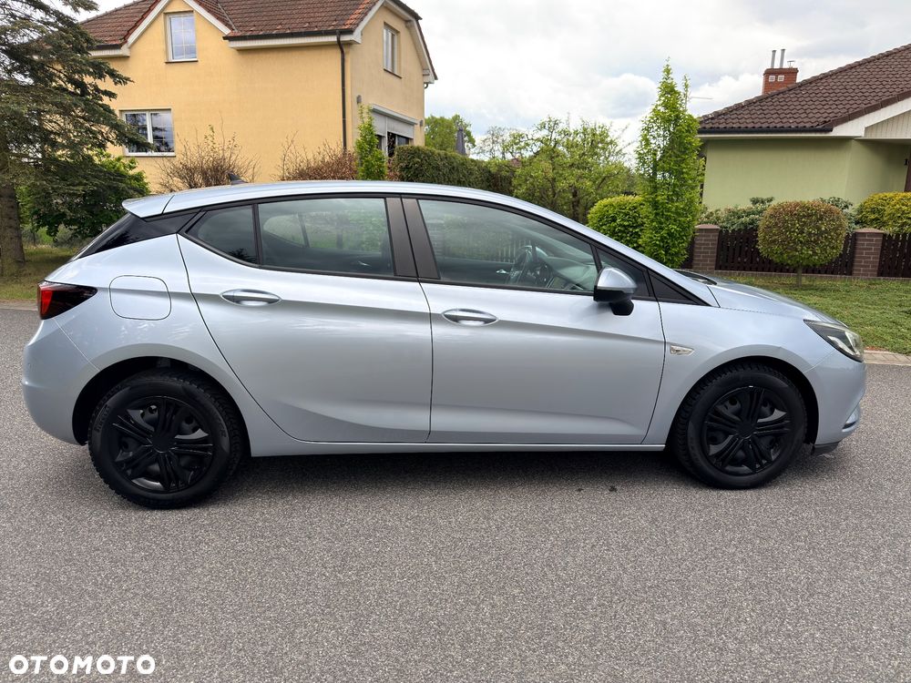 Opel Astra 1.6 D (CDTI) Start/Stop Innovation - 16
