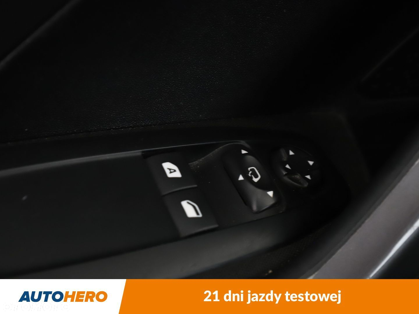 Peugeot 2008 1.6 BlueHDi Active - 29