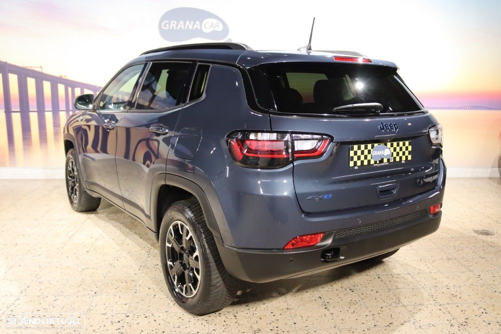 Jeep Compass 1.3 TG Trailhawk - 2