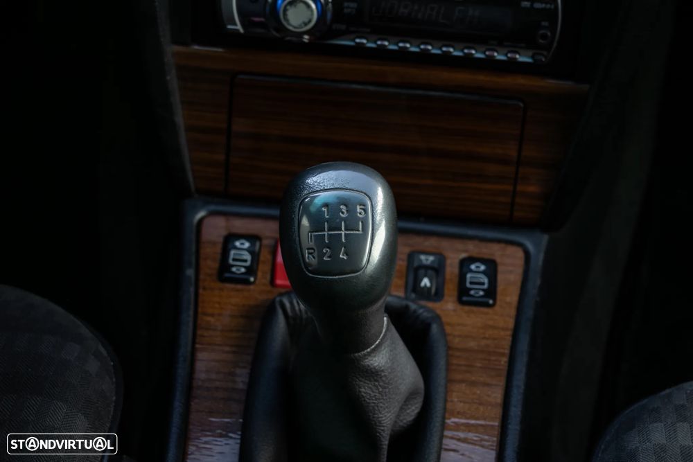 Mercedes-Benz W201 (1982-1993) 190 E 1.8 - 23