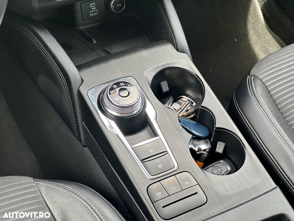 FORD Kuga 2020 — imagine 17
