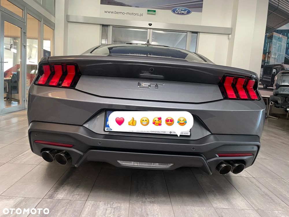 Ford Mustang - 7