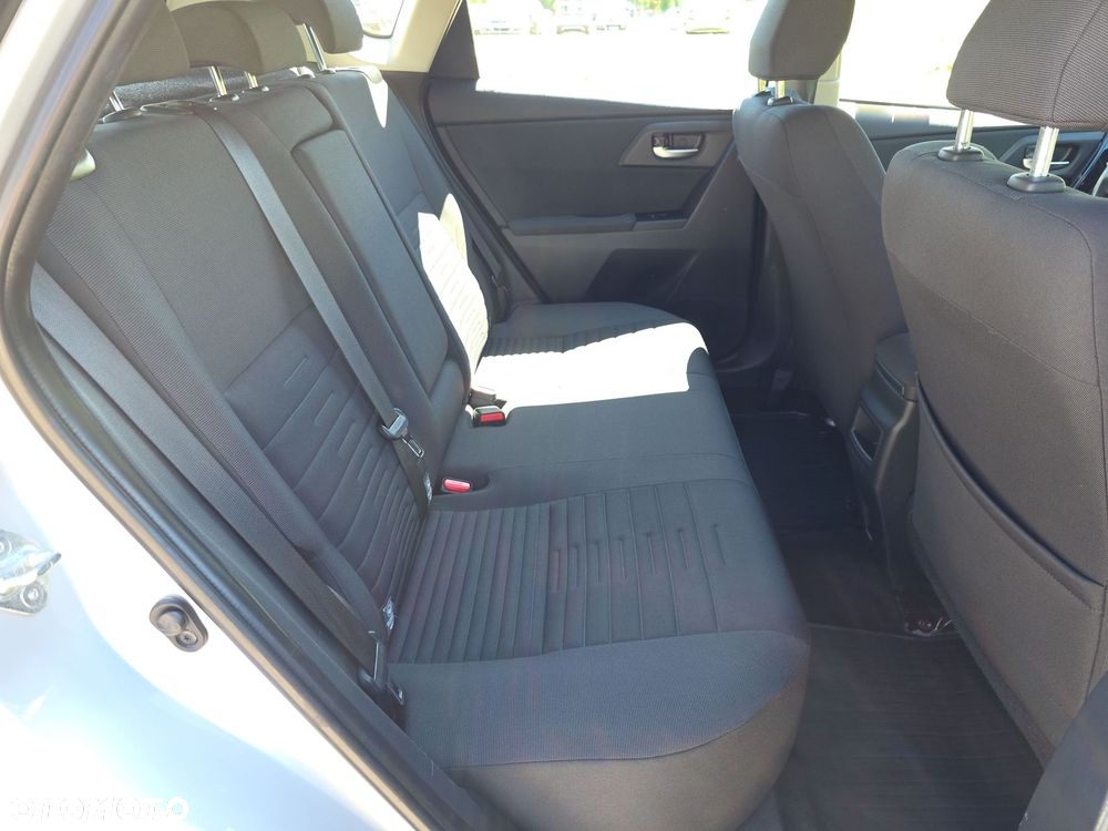 Toyota Auris - 16
