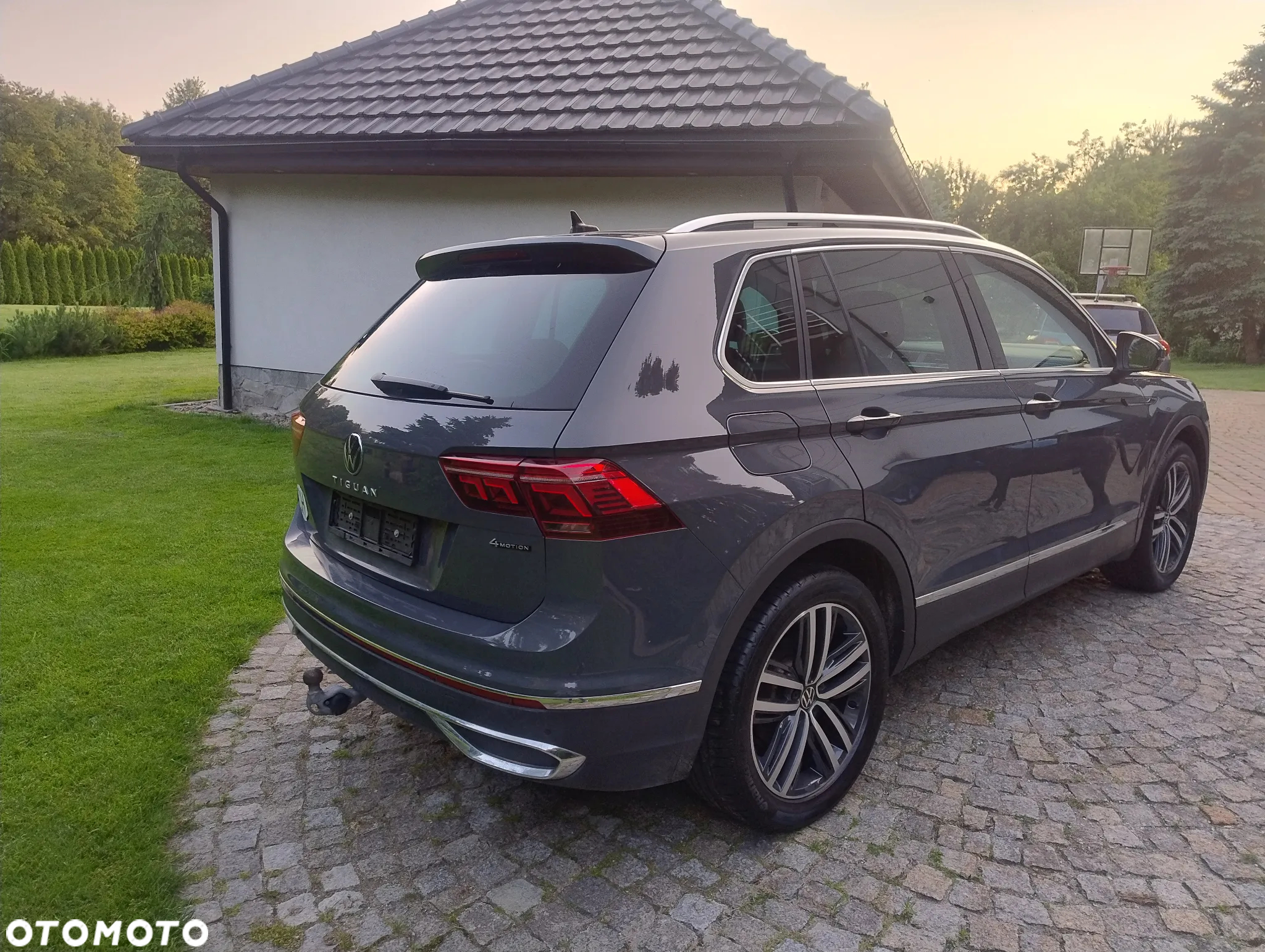Volkswagen Tiguan 2.0 TDI SCR 4MOTION DSG Elegance - 3