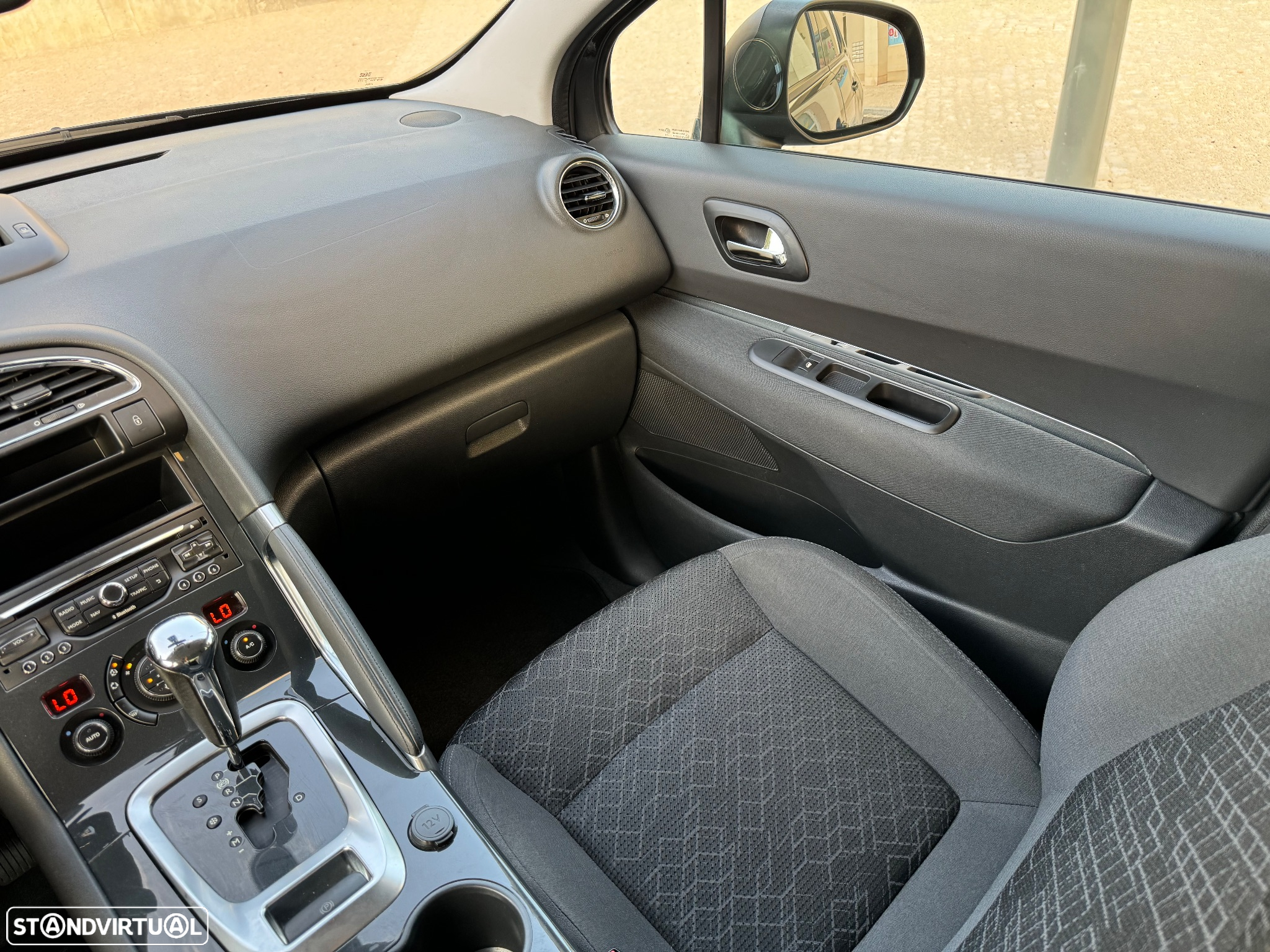 Peugeot 3008 - 19