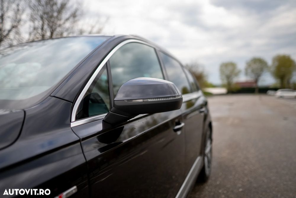 Audi Q7 - 9