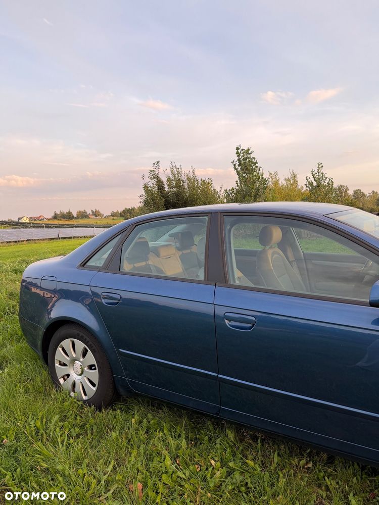 Audi A4 Limousine 2.0 TDI - 8