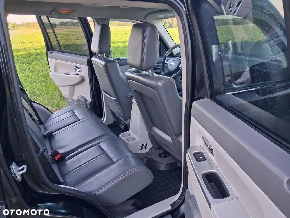 Jeep Cherokee - 30