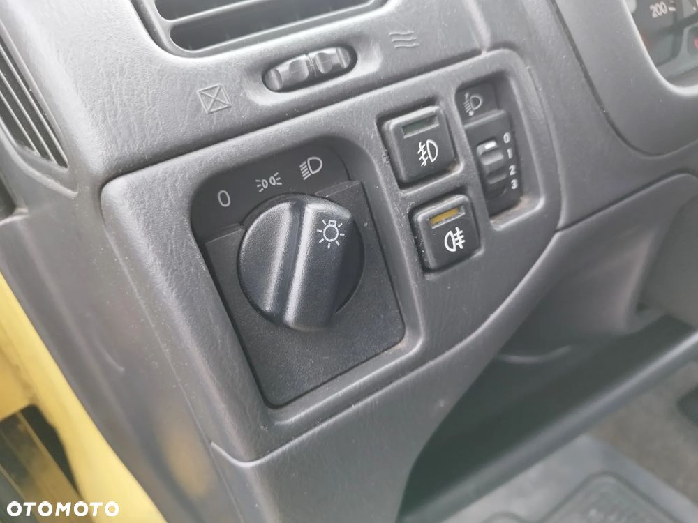 Suzuki Wagon R+ 1.3 GL 4WD - 20