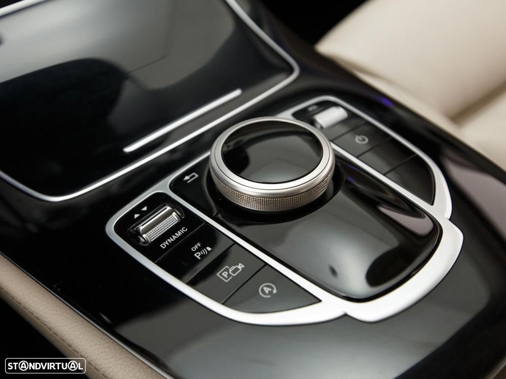 Mercedes-Benz E 220 - 19