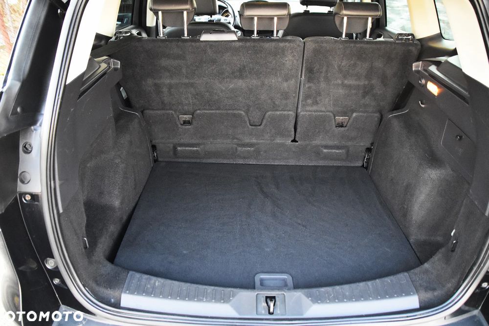 Ford Kuga 2.0 TDCi 4x4 Titanium - 22