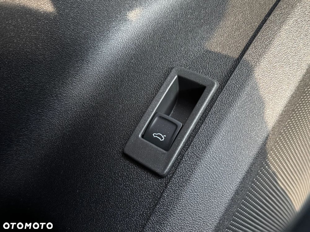 Audi SQ5 Sportback - 14