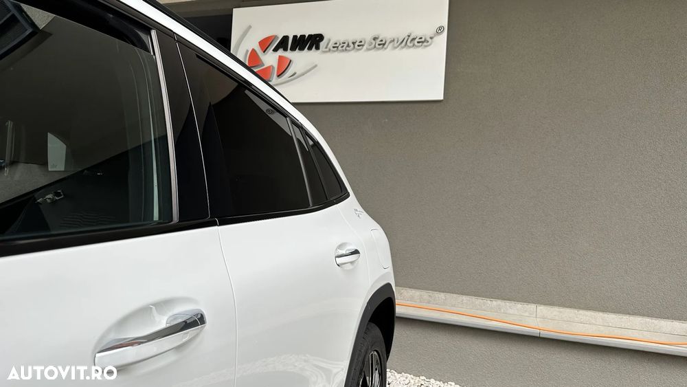 Mercedes-Benz GLA - 30