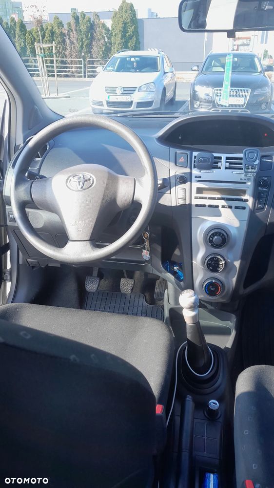 Toyota Yaris 1.3 Luna - 5