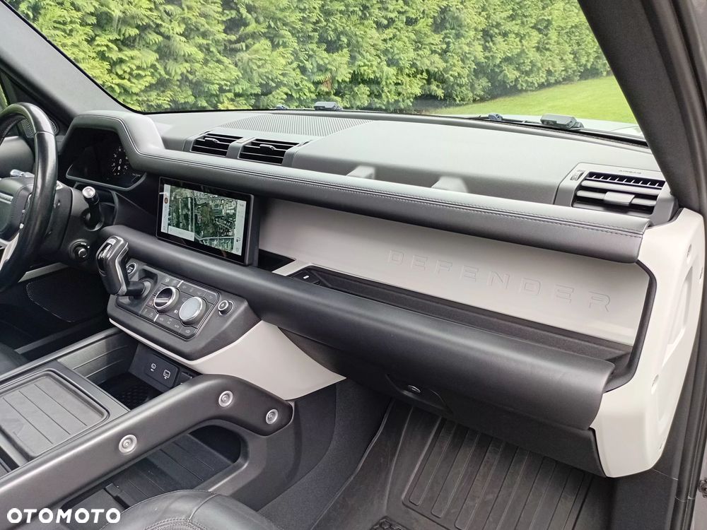 Land Rover Defender 3.0 D250 mHEV - 25