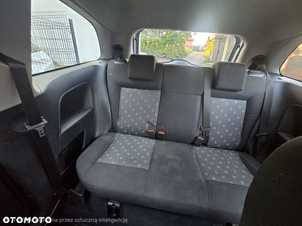 Ford Fiesta - 10