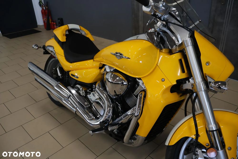 Suzuki Intruder - 29