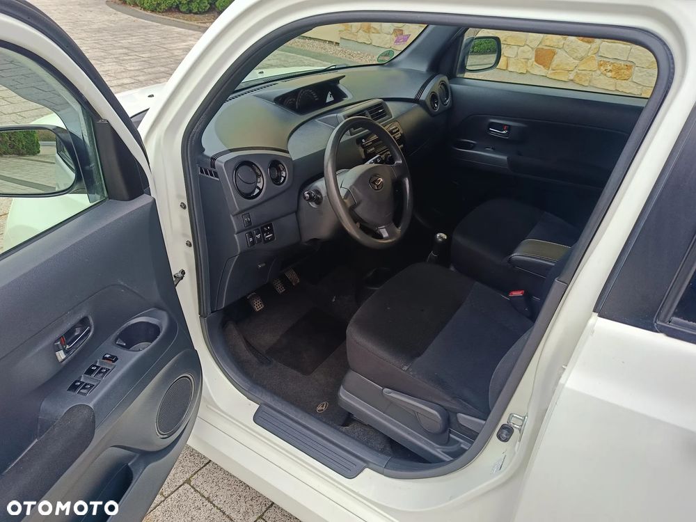 Daihatsu Materia - 6