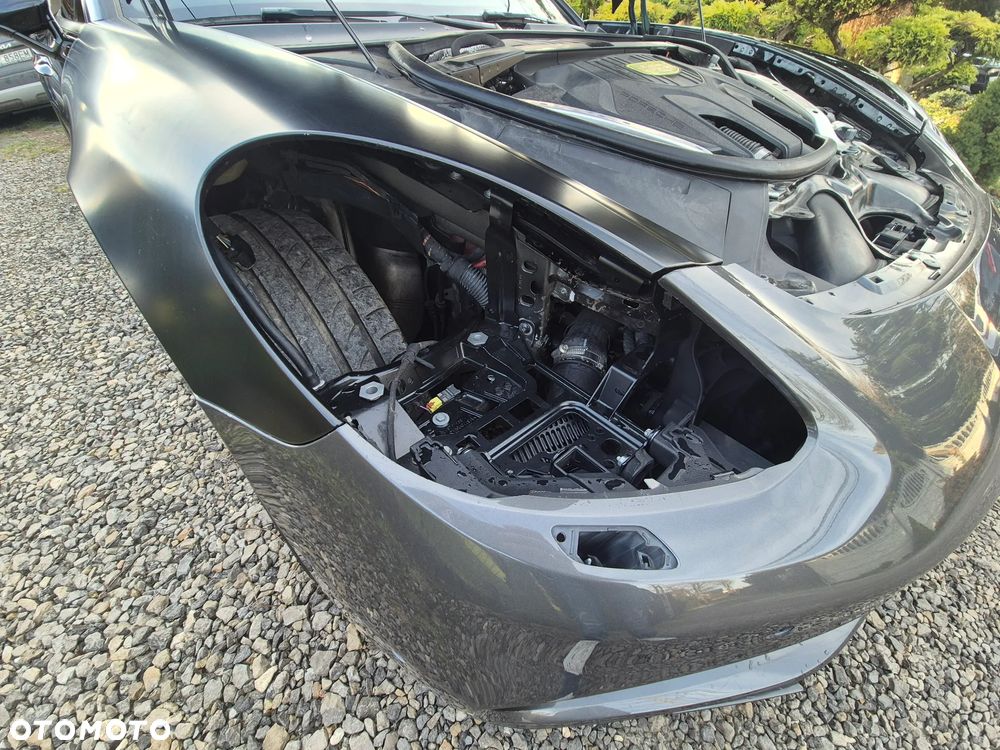 Porsche Panamera 4 E-Hybrid - 26