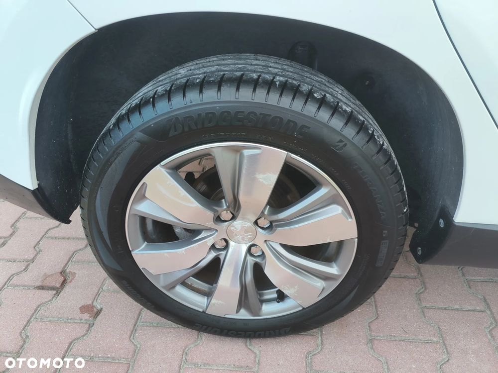 Peugeot 2008 PureTech 82 Allure - 32