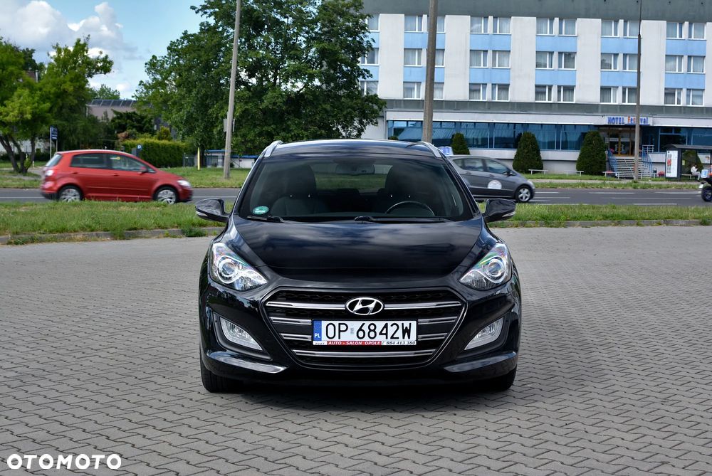 Hyundai i30 1.6 GDI BlueDrive Go - 11