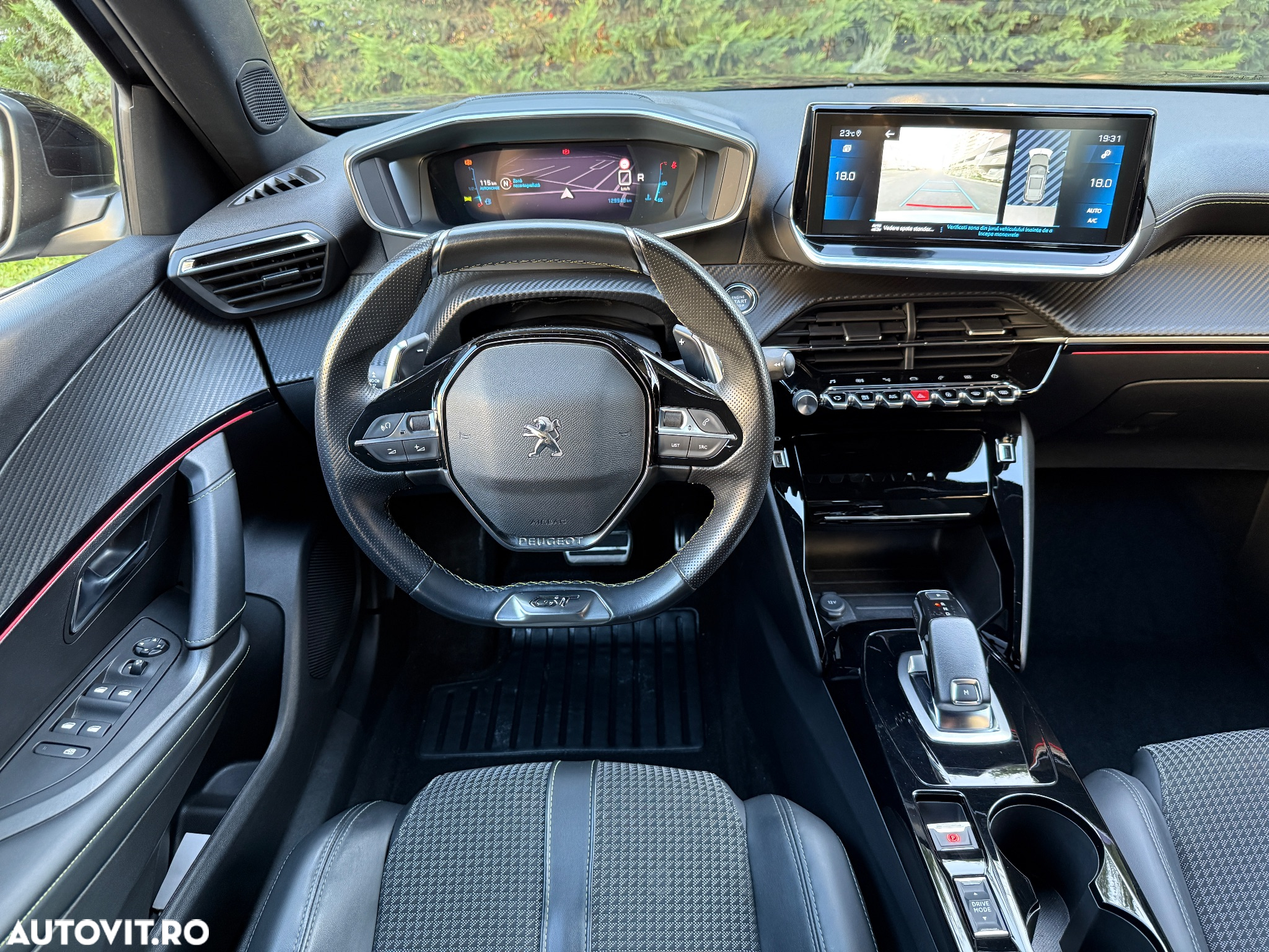 Peugeot 2008 PureTech 130 EAT8 GT - 7