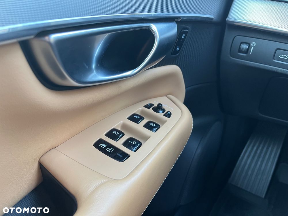 Volvo XC 90 B5 D AWD Inscription - 7