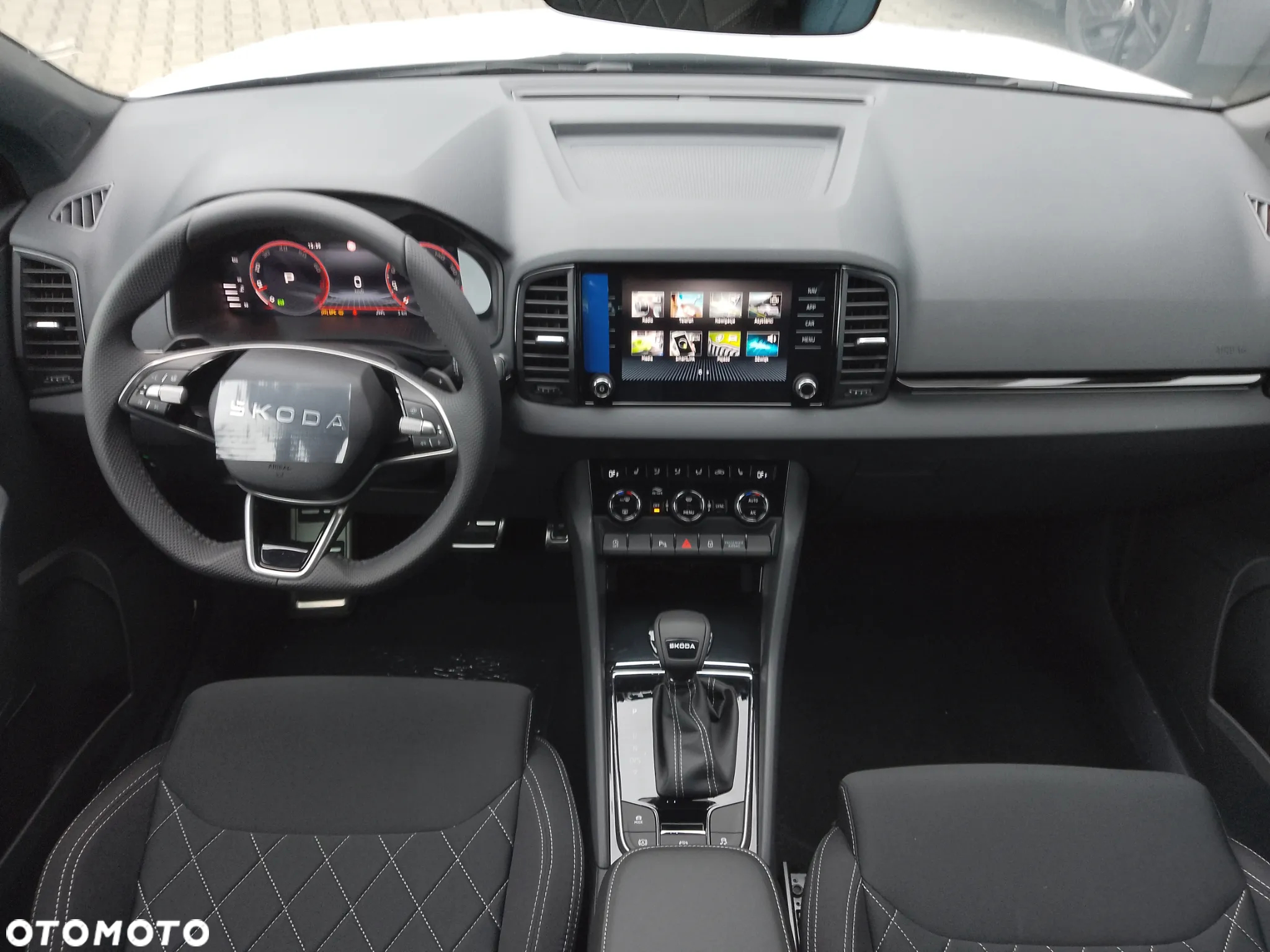 Skoda Karoq 1.5 TSI ACT Sportline DSG - 7