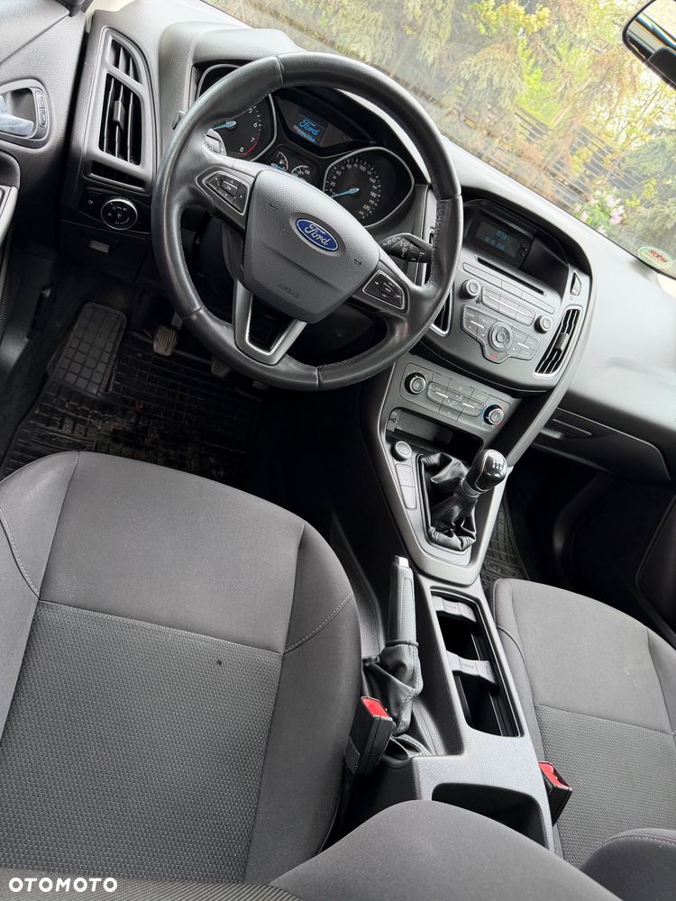 Ford Focus 1.0 EcoBoost Trend - 13