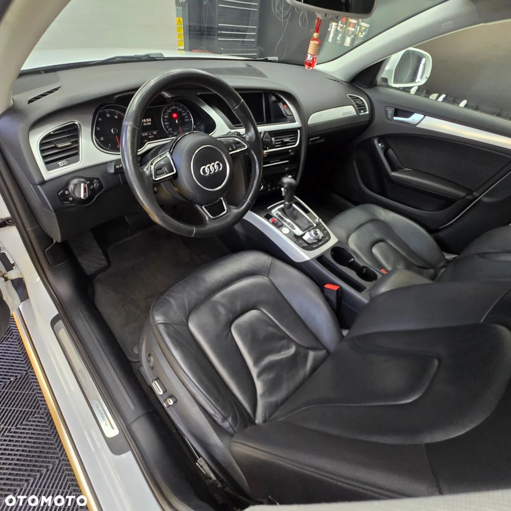 Audi A4 Allroad - 10