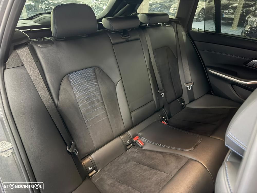 BMW 320 d Pack M Auto - 42