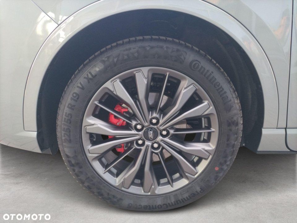 Ford Kuga - 9