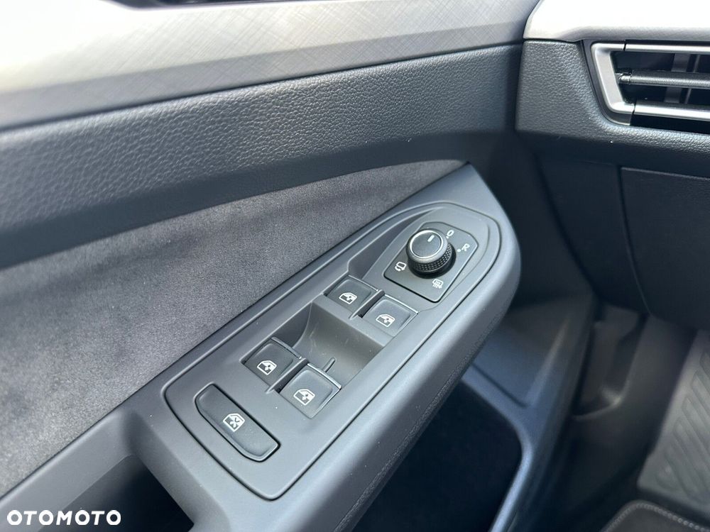 Volkswagen Golf 1.5 eTSI mHEV Life Plus DSG - 23