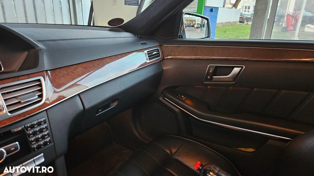 Mercedes-Benz E - 20