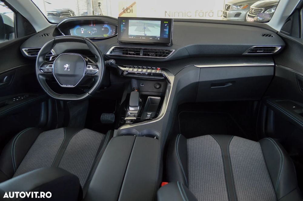 Peugeot 3008 PHEV 300 EAT8 4X4 Allure Pack - 6