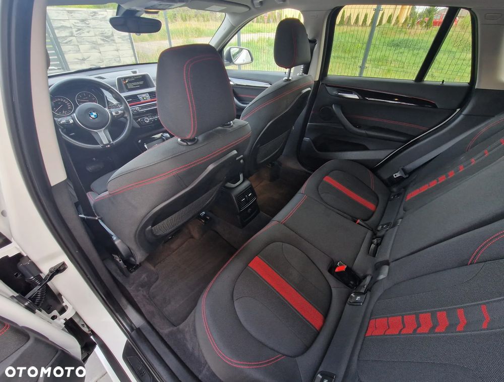 BMW X1 xDrive18d Sport Line - 14
