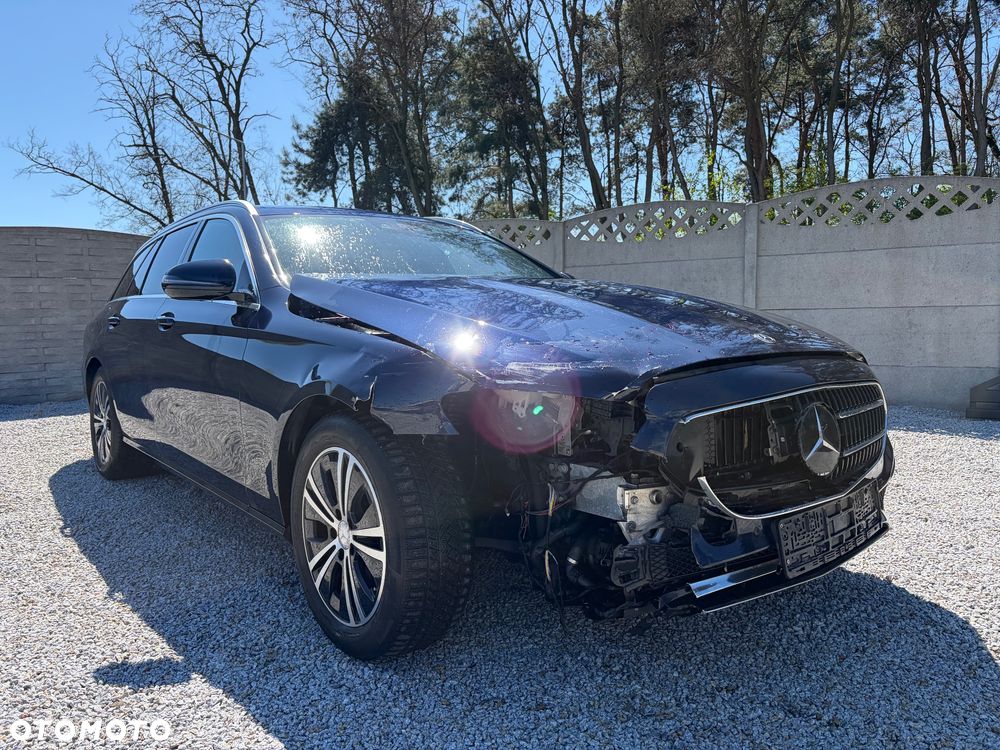 Mercedes-Benz Klasa E 220 d 9G-TRONIC - 3