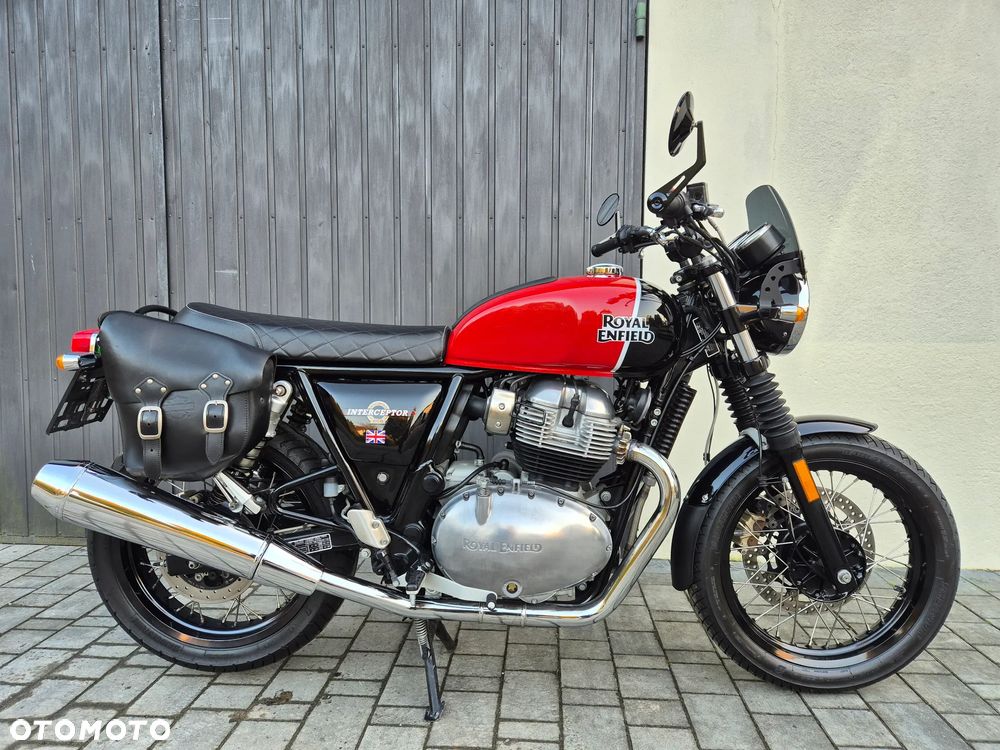Royal Enfield Interceptor - 6
