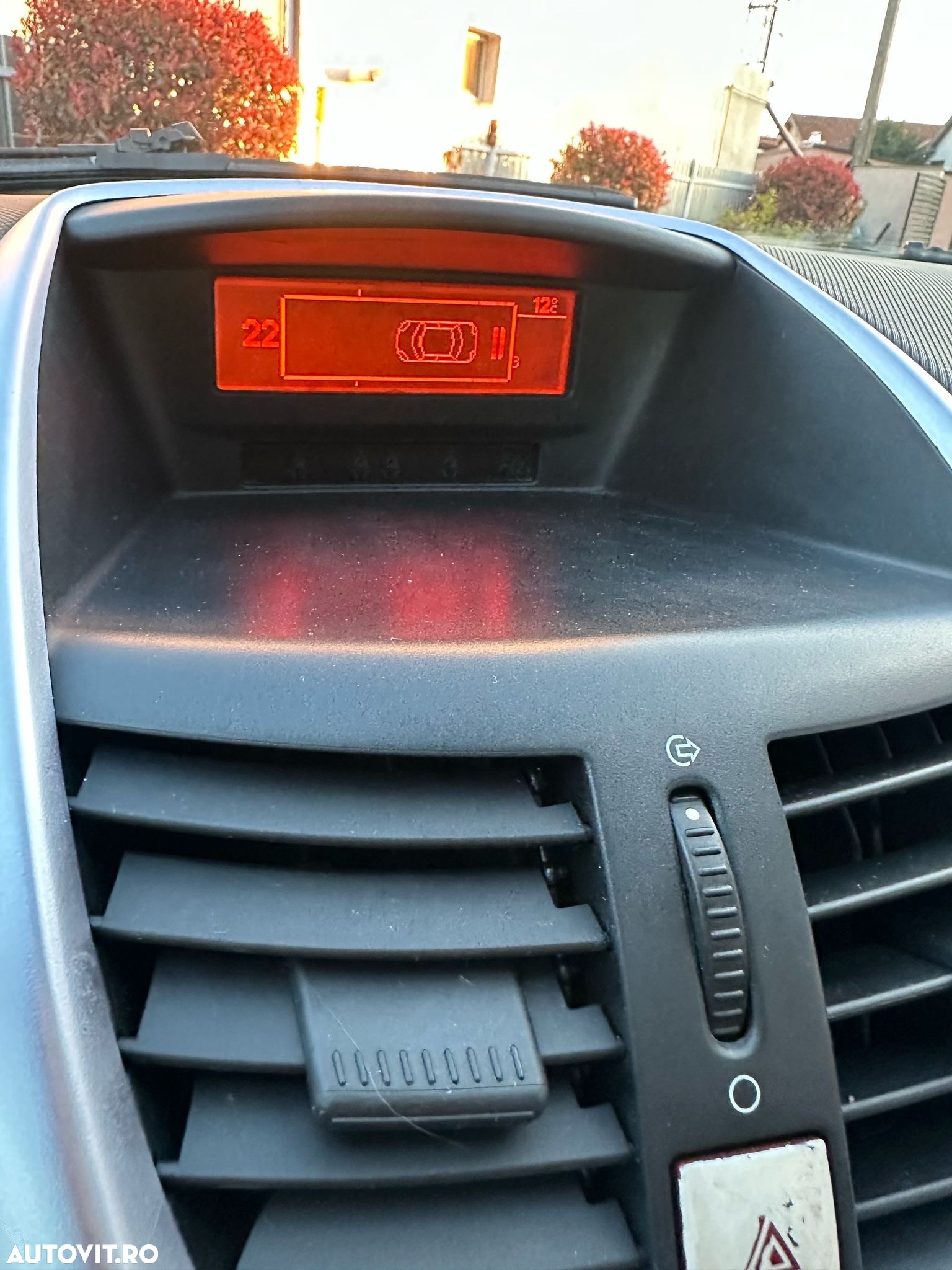 Peugeot 207 1.6HDI Feline - 11