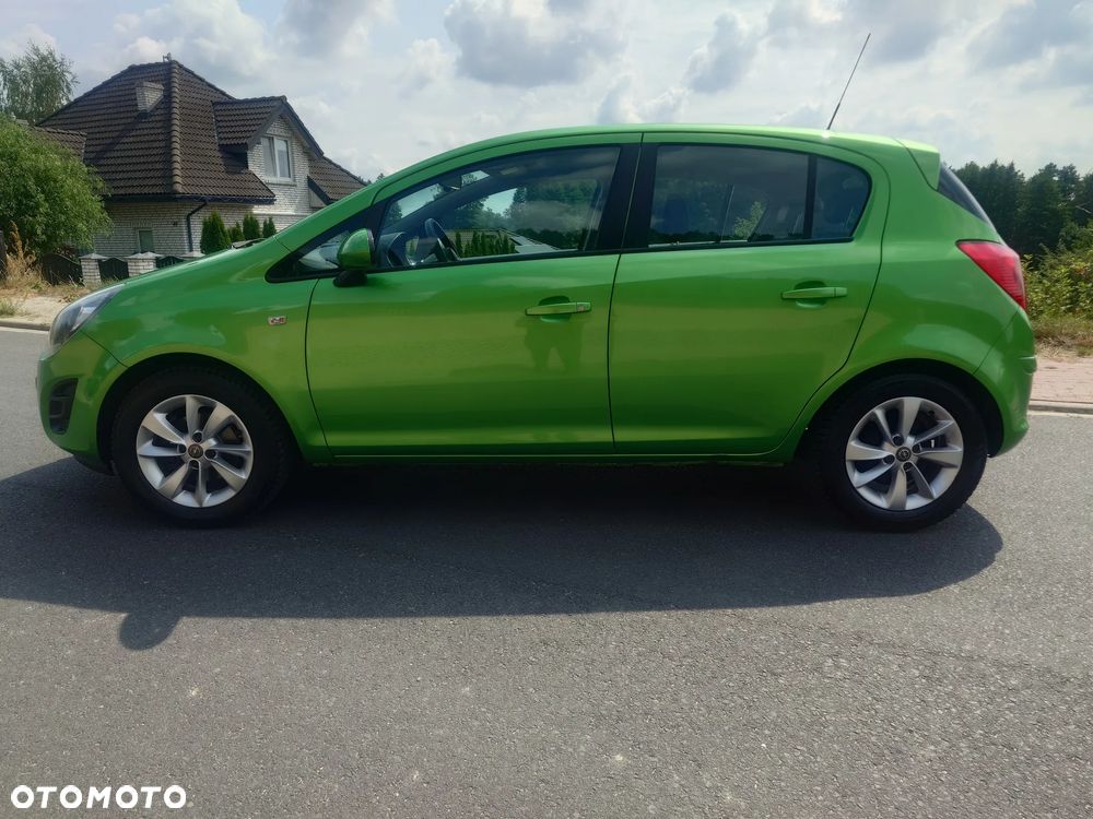 Opel Corsa 1.2 16V Enjoy - 10