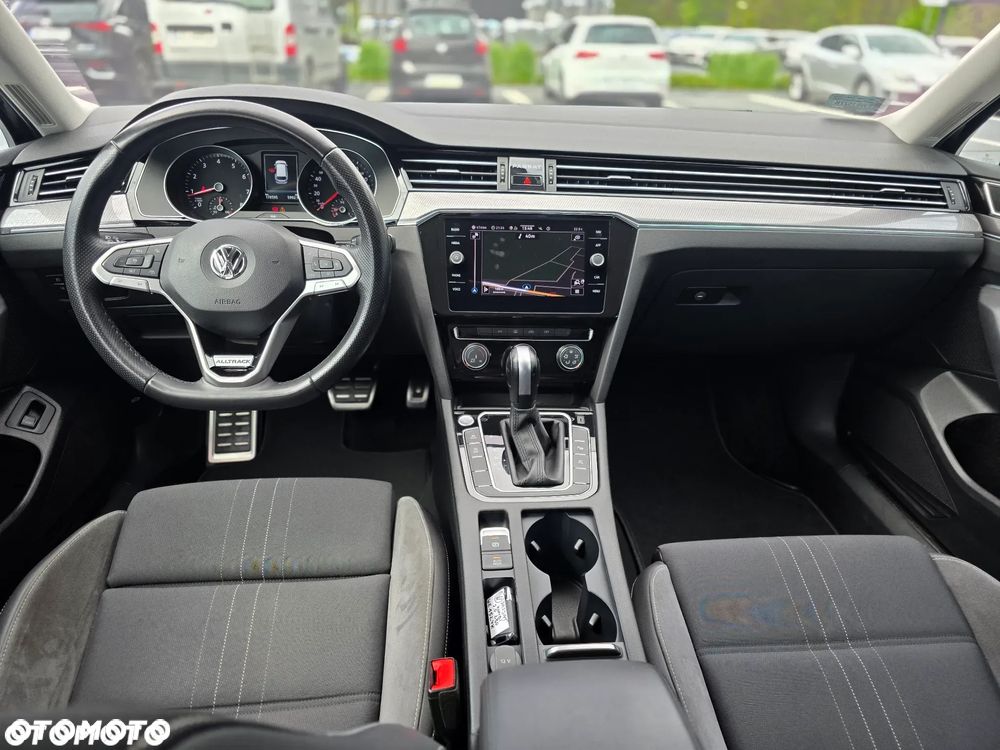 Volkswagen Passat Alltrack 2.0 TSI OPF DSG 4Motion - 11