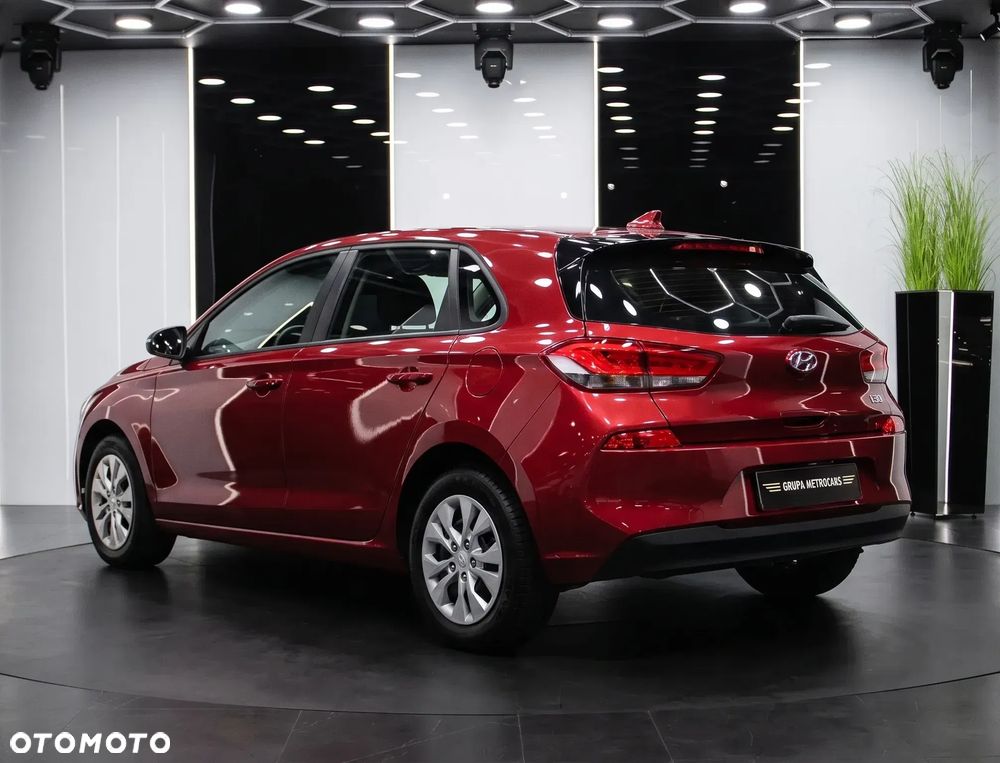 Hyundai i30 1.5 DPI Classic + - 6