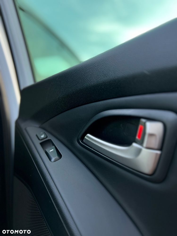 Hyundai ix35 2.0 4WD Premium - 16