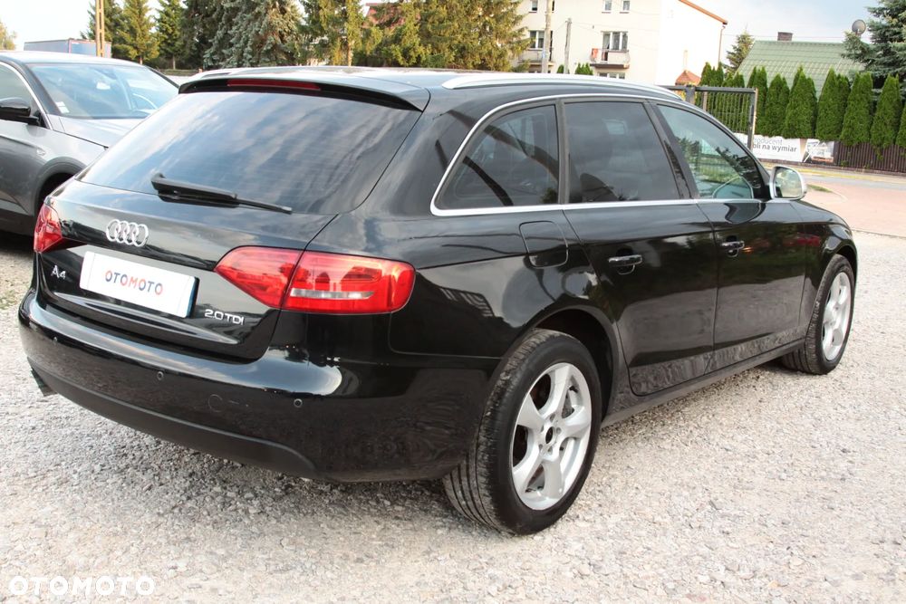 Audi A4 Avant - 9